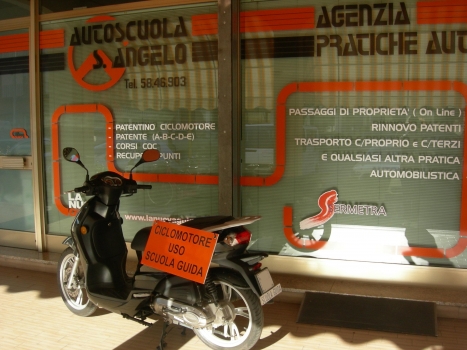 Autoscuola Agenzia S.Angelo - La nostra Scuola
